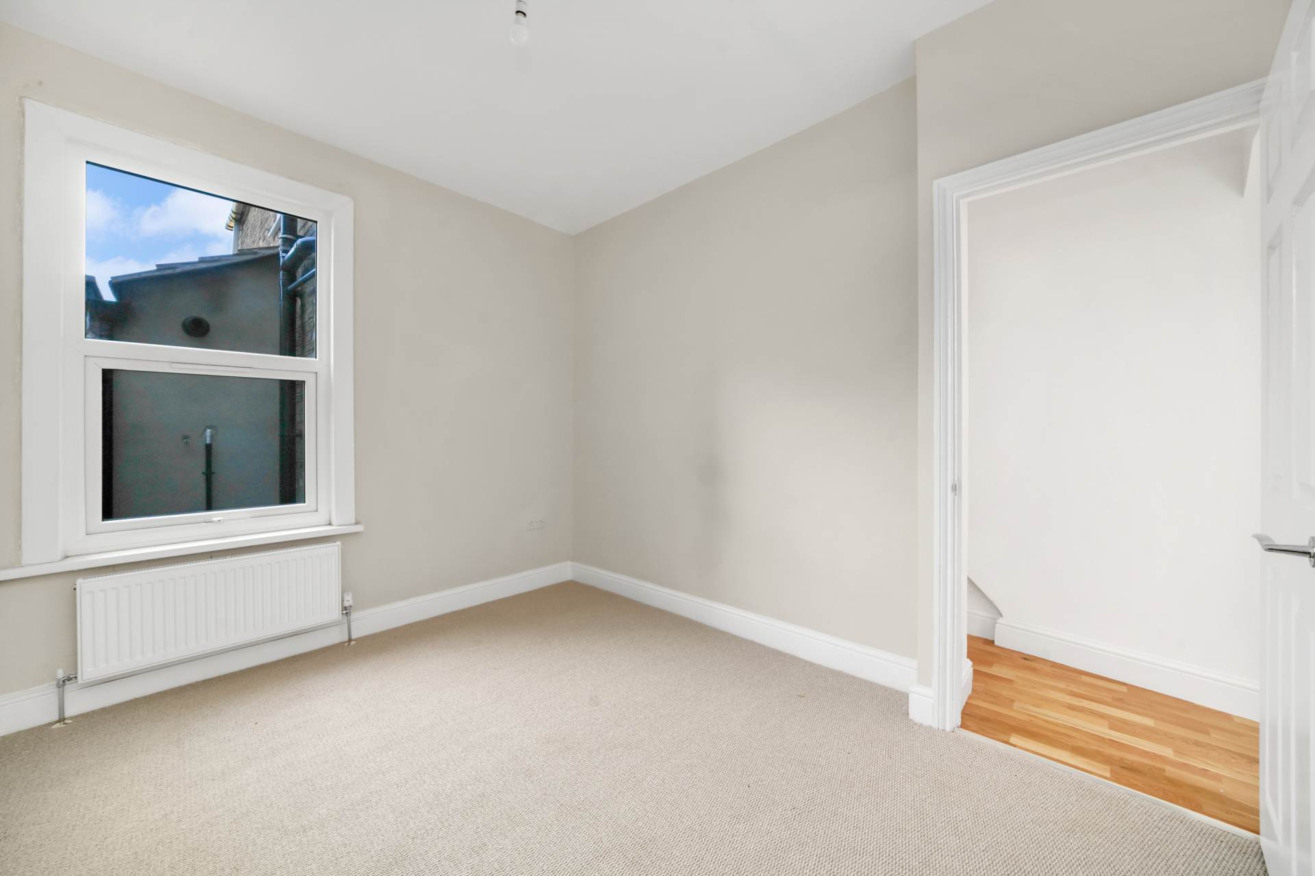 Etchingham Road, Stratford, Image 20