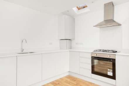 Etchingham Road, Stratford, Image 10