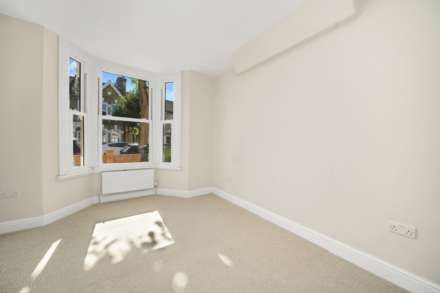 Etchingham Road, Stratford, Image 15