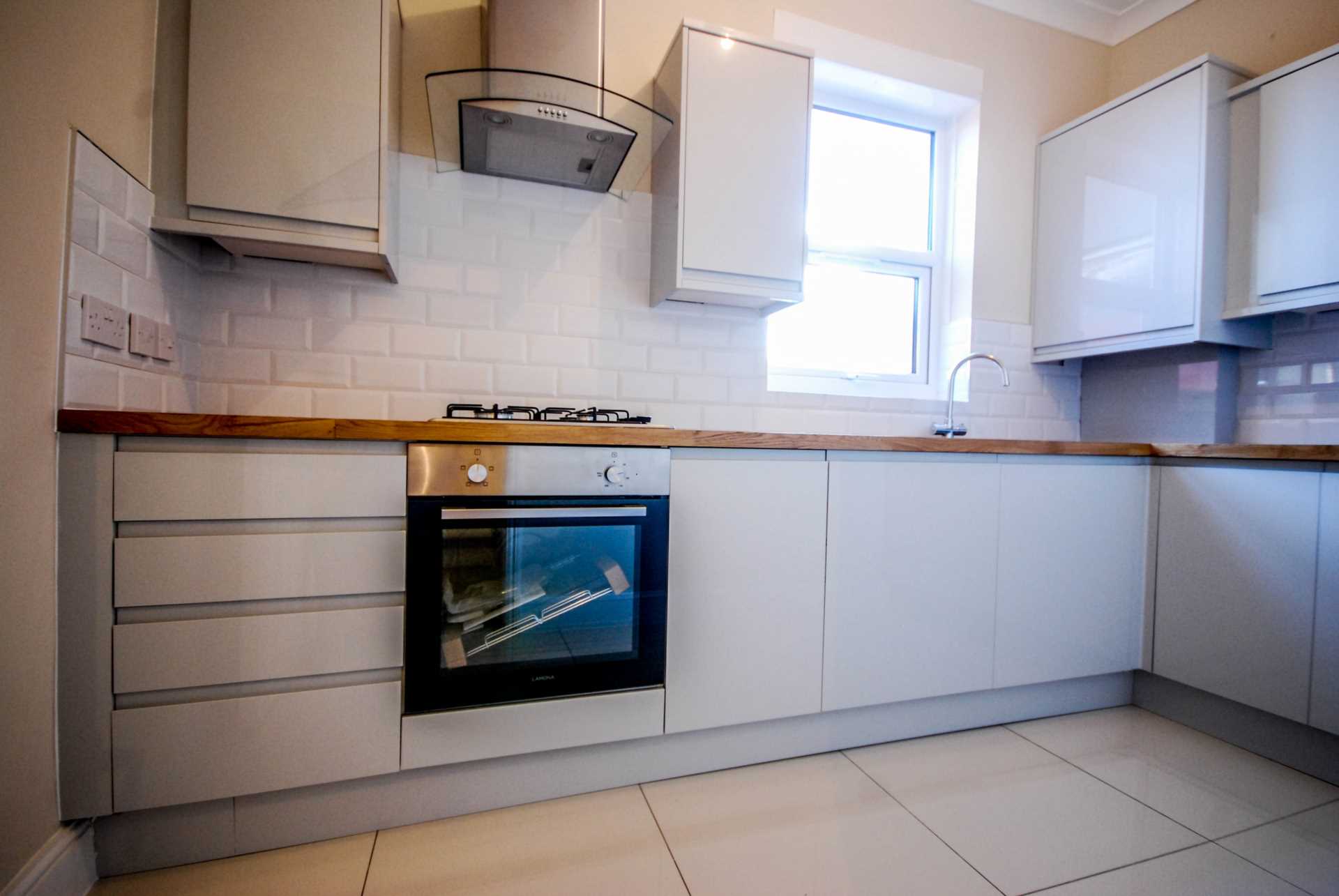 Oliver Road, Leyton, E10, Image 9