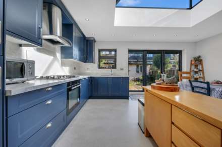 Pearcroft Road, Leytonstone, E11, Image 10