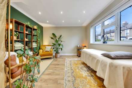 Pearcroft Road, Leytonstone, E11, Image 2