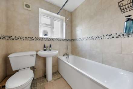 Pearcroft Road, Leytonstone, E11, Image 21