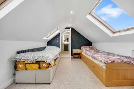 Pearcroft Road, Leytonstone, E11, Image 28