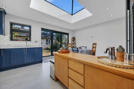 Pearcroft Road, Leytonstone, E11, Image 9
