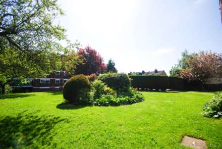 Lynwood Close, South Woodford, Image 7