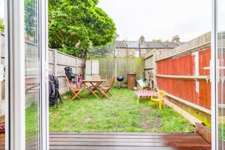 Calderon Road, London, Image 9