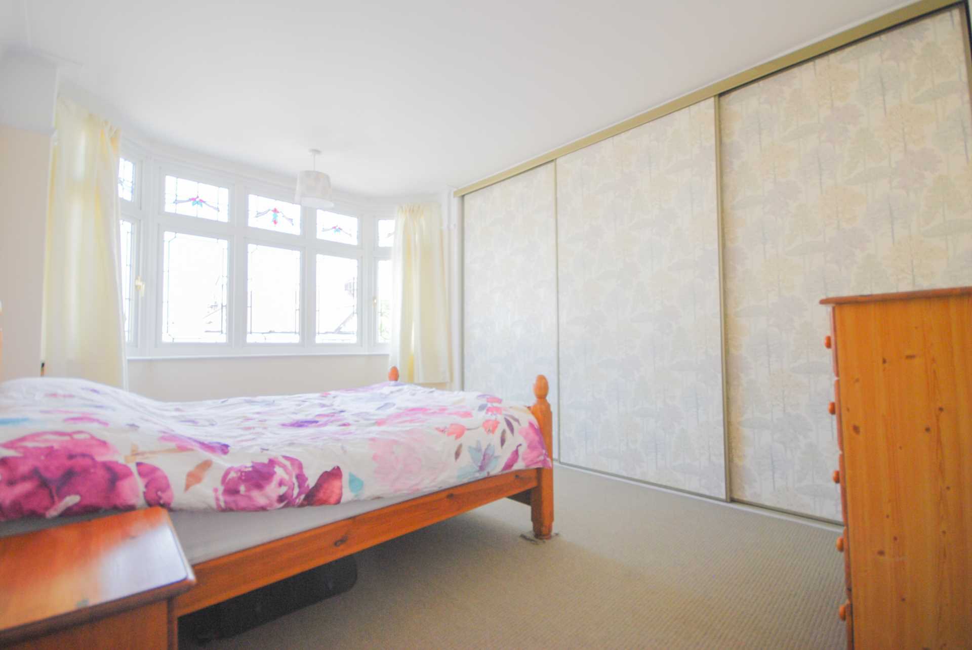 Elmhurst Drive, South Woodford, Image 3