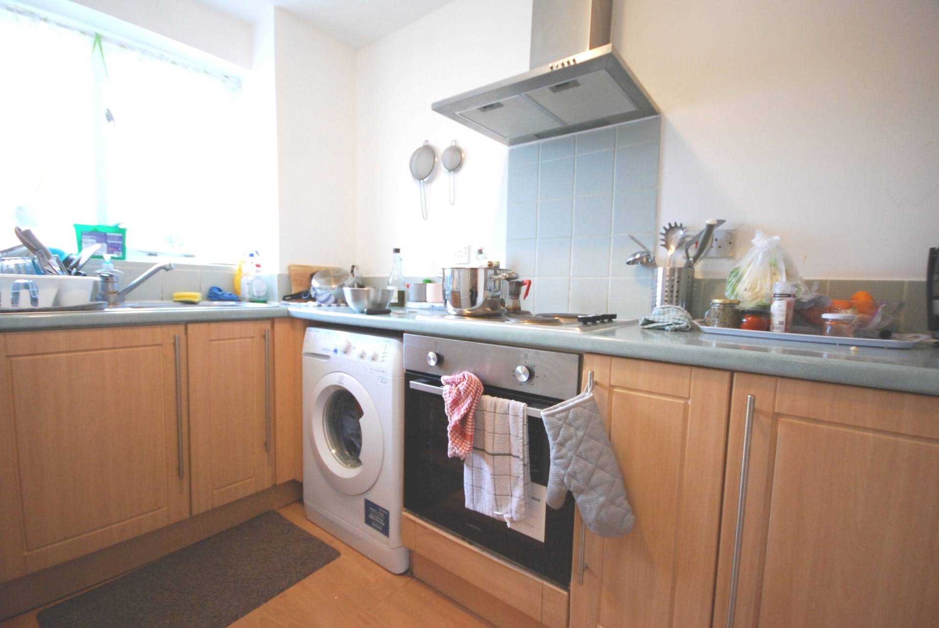 Viking Place, Leyton, E10, Image 4