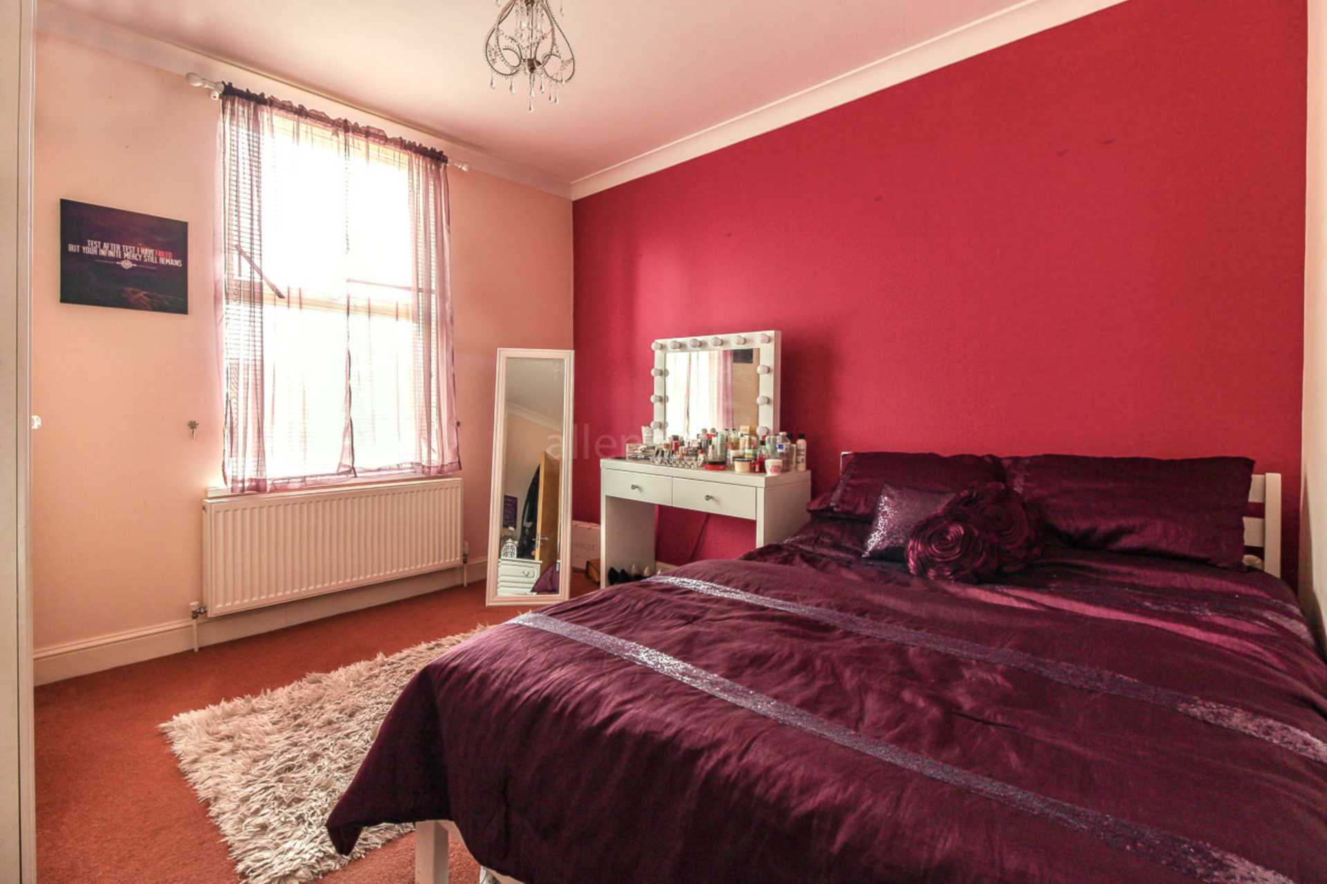 Hainault Rd, Leytonstone, Image 12