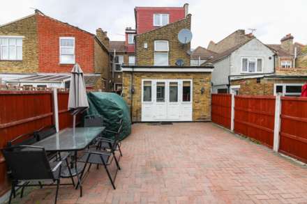 Hainault Rd, Leytonstone, Image 22