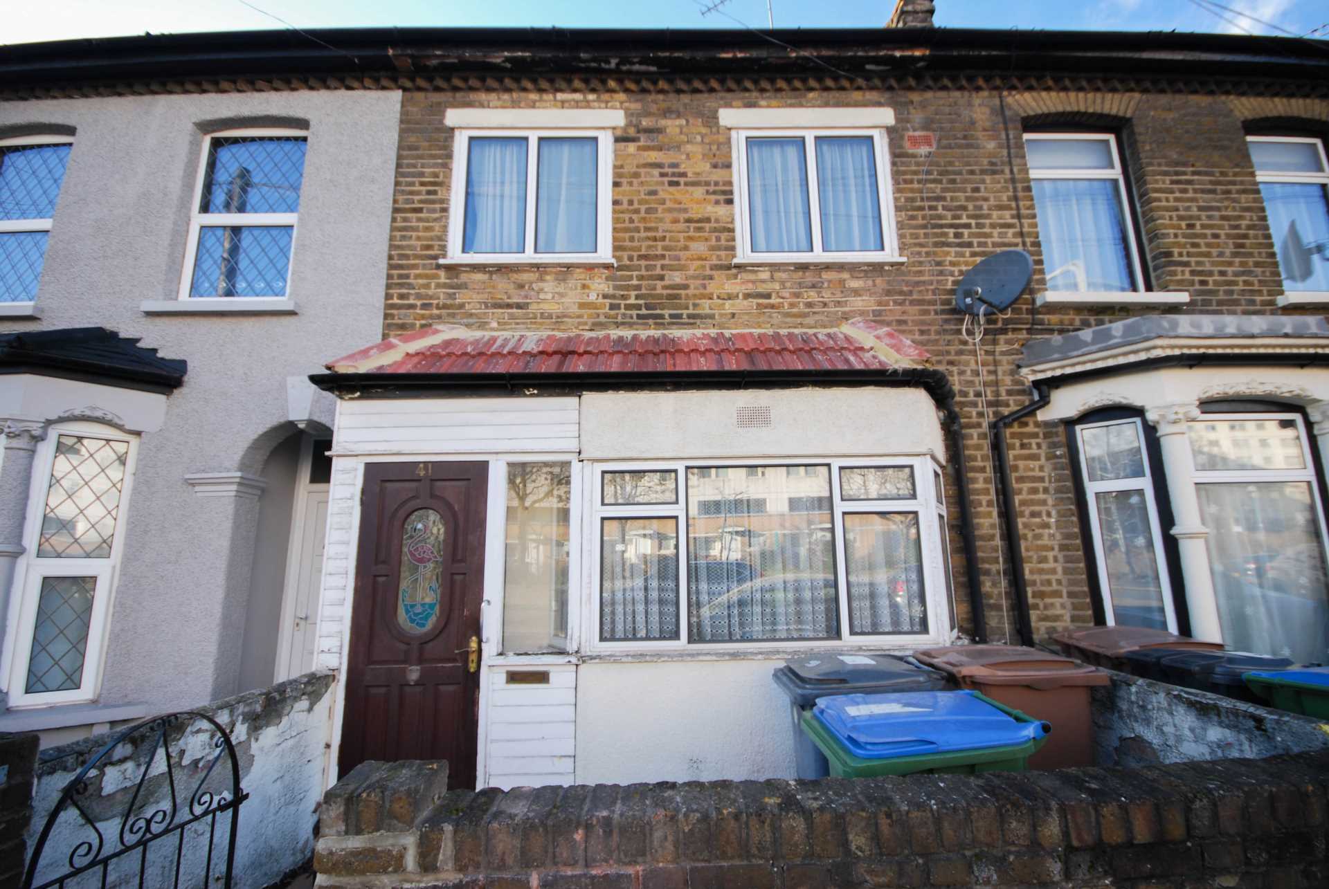 Property For Sale Hall Road, Stratford Allen Davies (ID 2693)