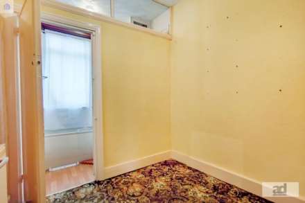 Huxley Road, Leyton, E10, Image 11