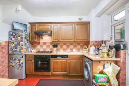 Huxley Road, Leyton, E10, Image 5