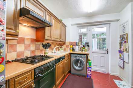 Huxley Road, Leyton, E10, Image 6