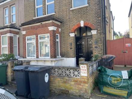 2 Bedroom Flat, Thornhill Road, Leyton, E10