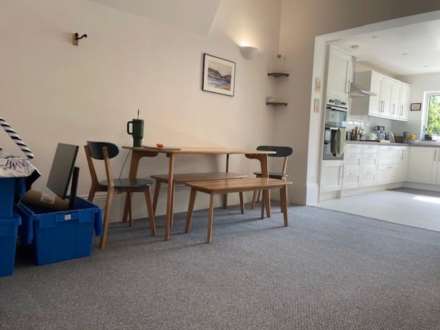 Thornhill Road, Leyton, E10, Image 10