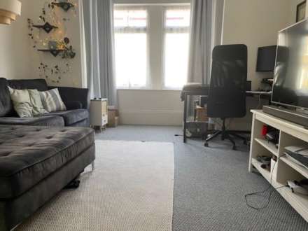 Thornhill Road, Leyton, E10, Image 2