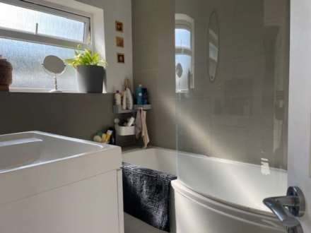 Thornhill Road, Leyton, E10, Image 8