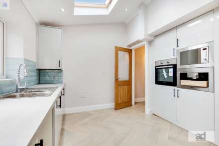 Huxley Road, Leyton, E10, Image 9