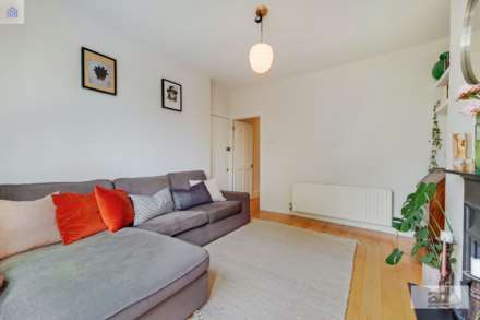 Vicarage Road, Leyton, E10, Image 4