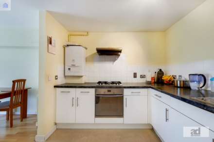 St Helens Place, London, Leyton, E10, Image 5