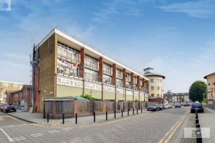 Flack Court, Leyton, E10, Image 1