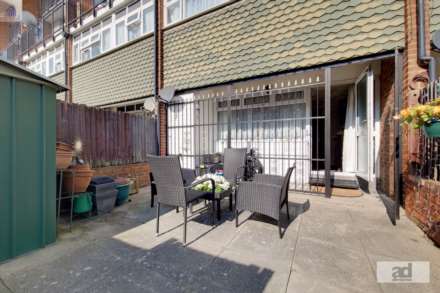 Flack Court, Leyton, E10, Image 14