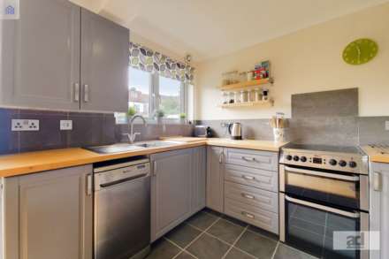 Canterbury Road, Leyton, E10, Image 7
