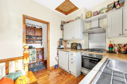 Clementina Road, Leyton, E10, Image 10