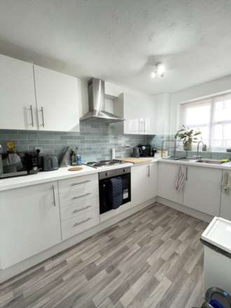 Ghandi Close, London, E17, Image 2