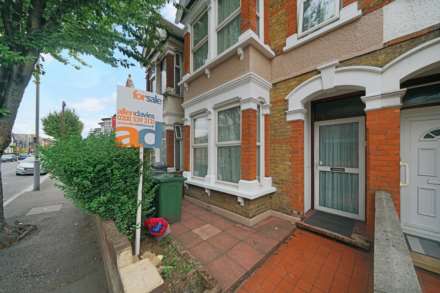 3 Bedroom House, Hainault Road, Leytonstone, E11