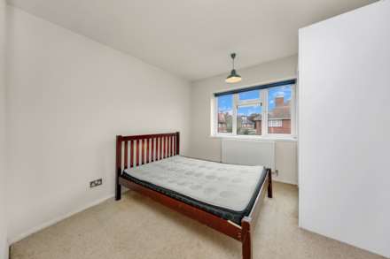 Grosvenor Road, Leyton, E10, Image 15