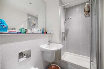 Chapel Court, Leyton, E10, Image 9