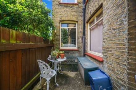 Jersey Road, Leytonstone, E11, Image 14