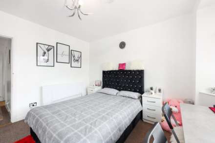 Brewster Road, Leyton, E10, Image 3