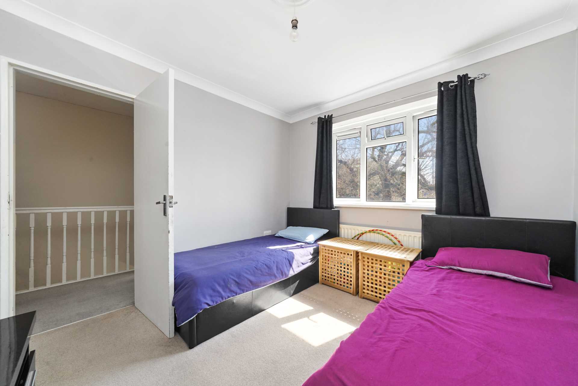 Livingstone Court, Leyton, E10, Image 15