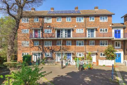 Livingstone Court, Leyton, E10, Image 1