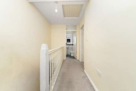 Livingstone Court, Leyton, E10, Image 16