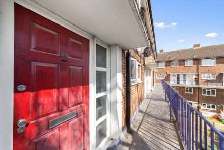 Livingstone Court, Leyton, E10, Image 17