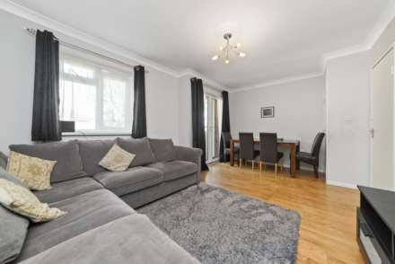 Livingstone Court, Leyton, E10, Image 2