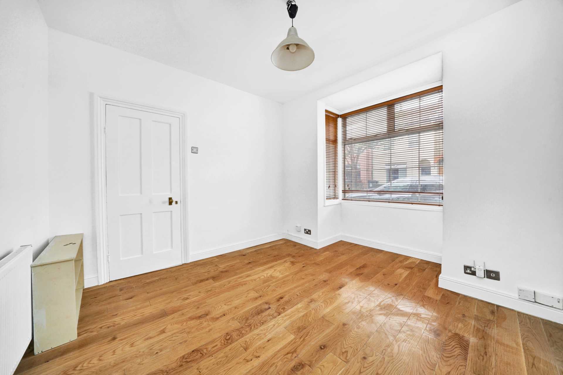 Byron Road, Leyton, E10, Image 2