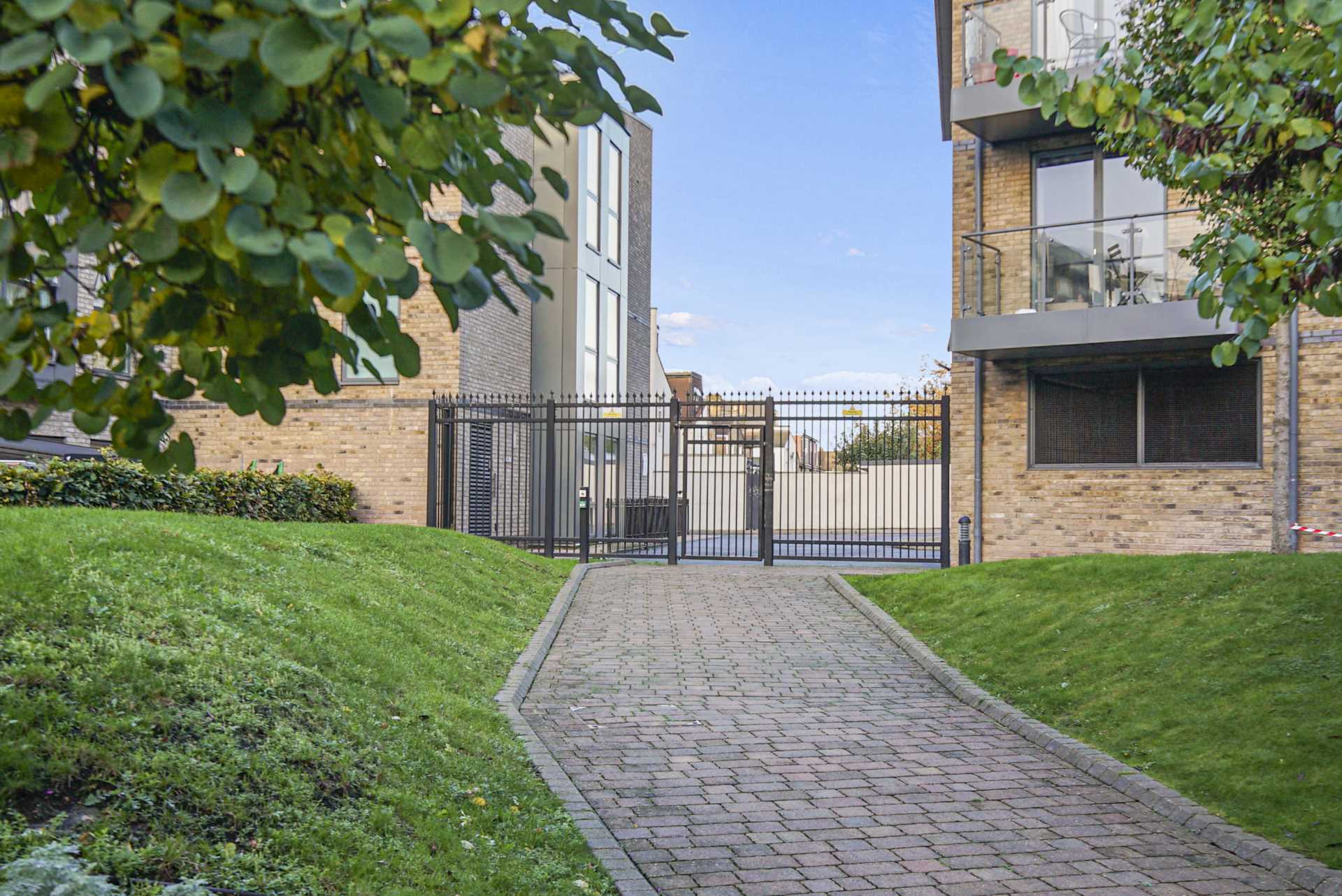 Rookery Court, Ruckholt Road, Leyton, E10, Image 24