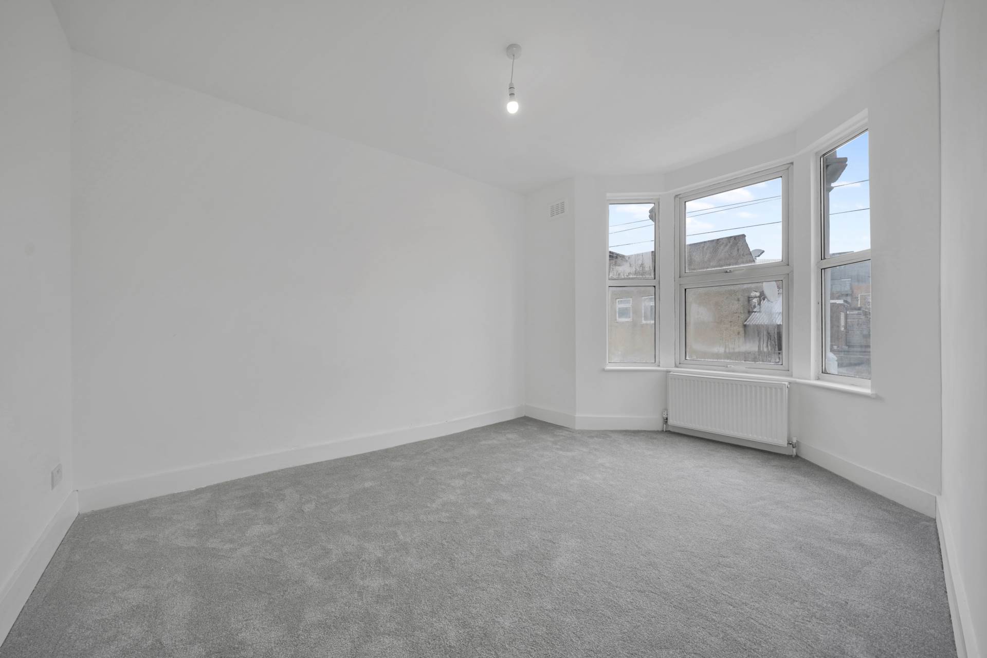 Dagenham Road, Leyton,E10, Image 10