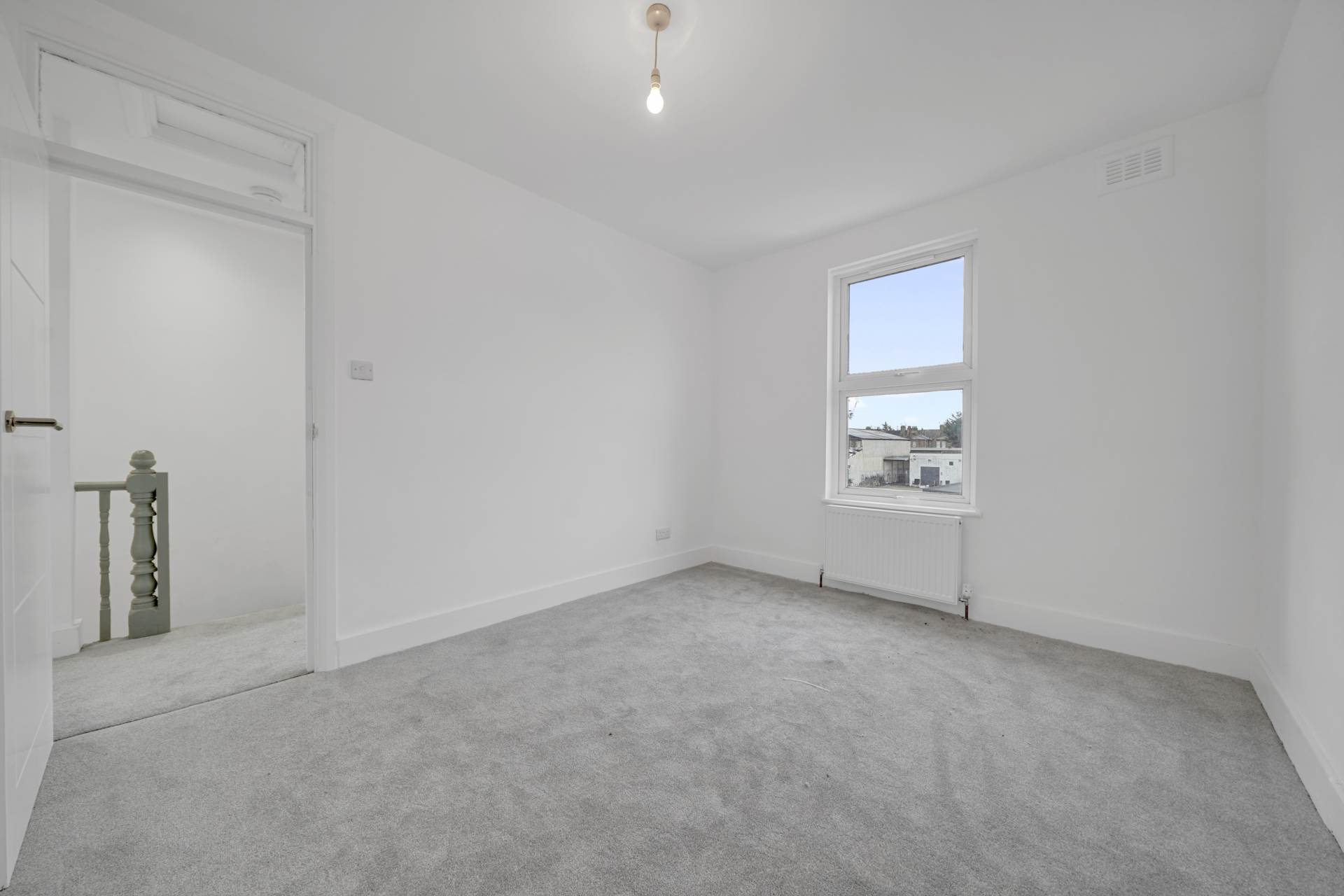 Dagenham Road, Leyton,E10, Image 11
