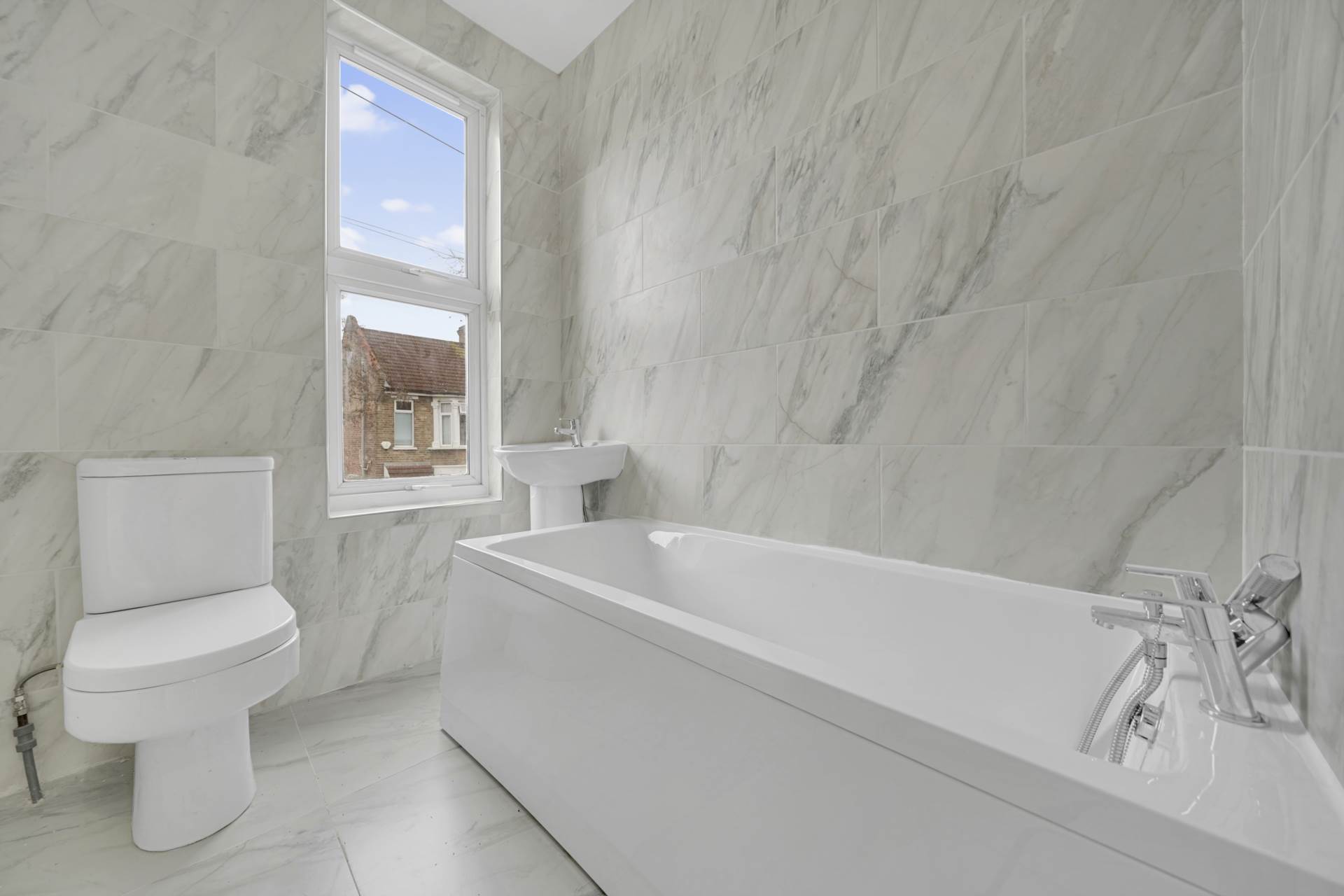 Dagenham Road, Leyton,E10, Image 13