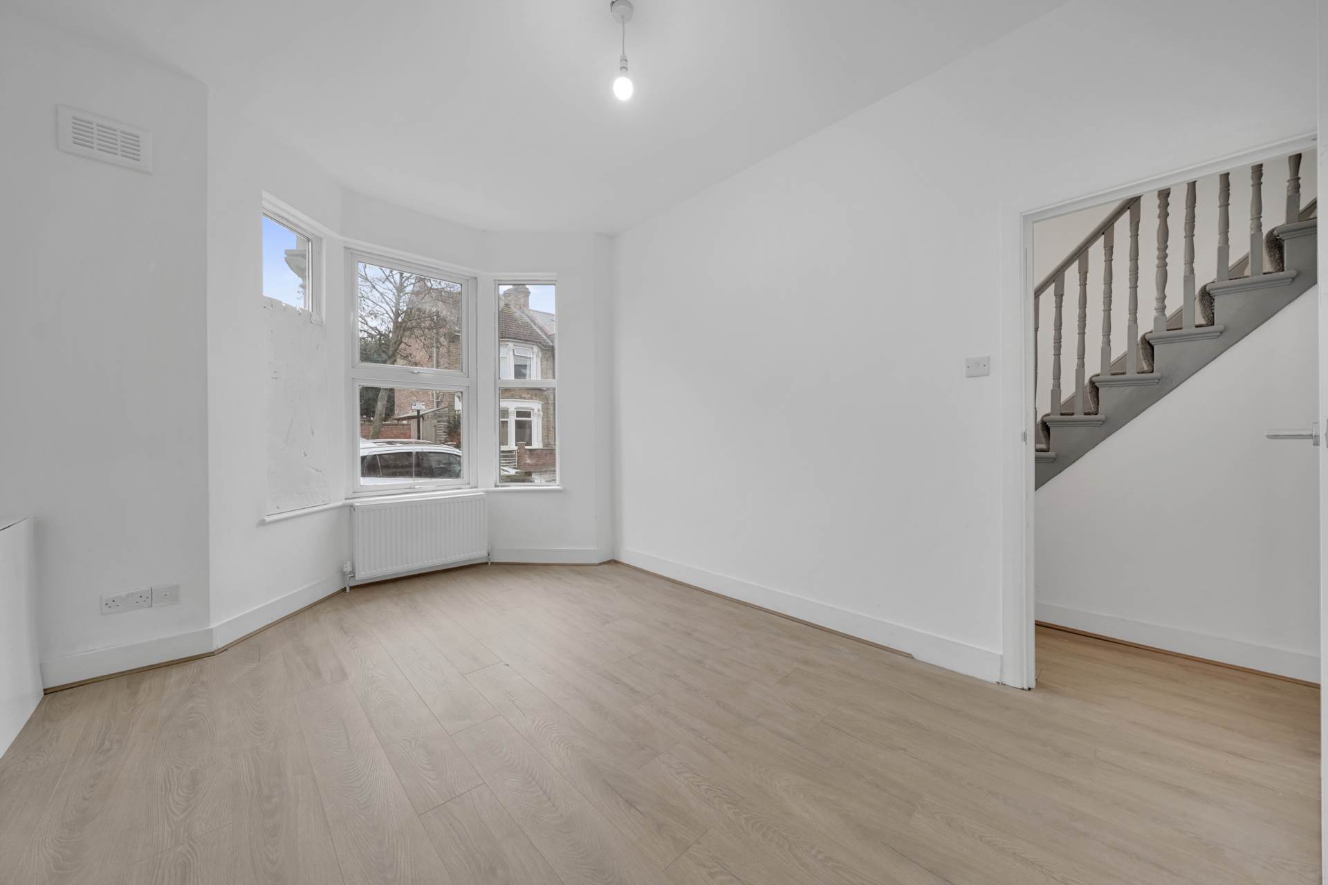 Dagenham Road, Leyton,E10, Image 2