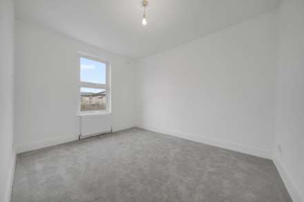 Dagenham Road, Leyton,E10, Image 12