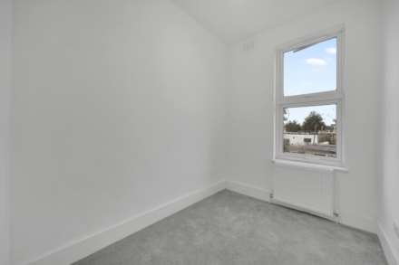 Dagenham Road, Leyton,E10, Image 15