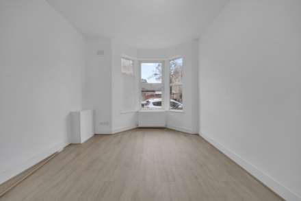 Dagenham Road, Leyton,E10, Image 3